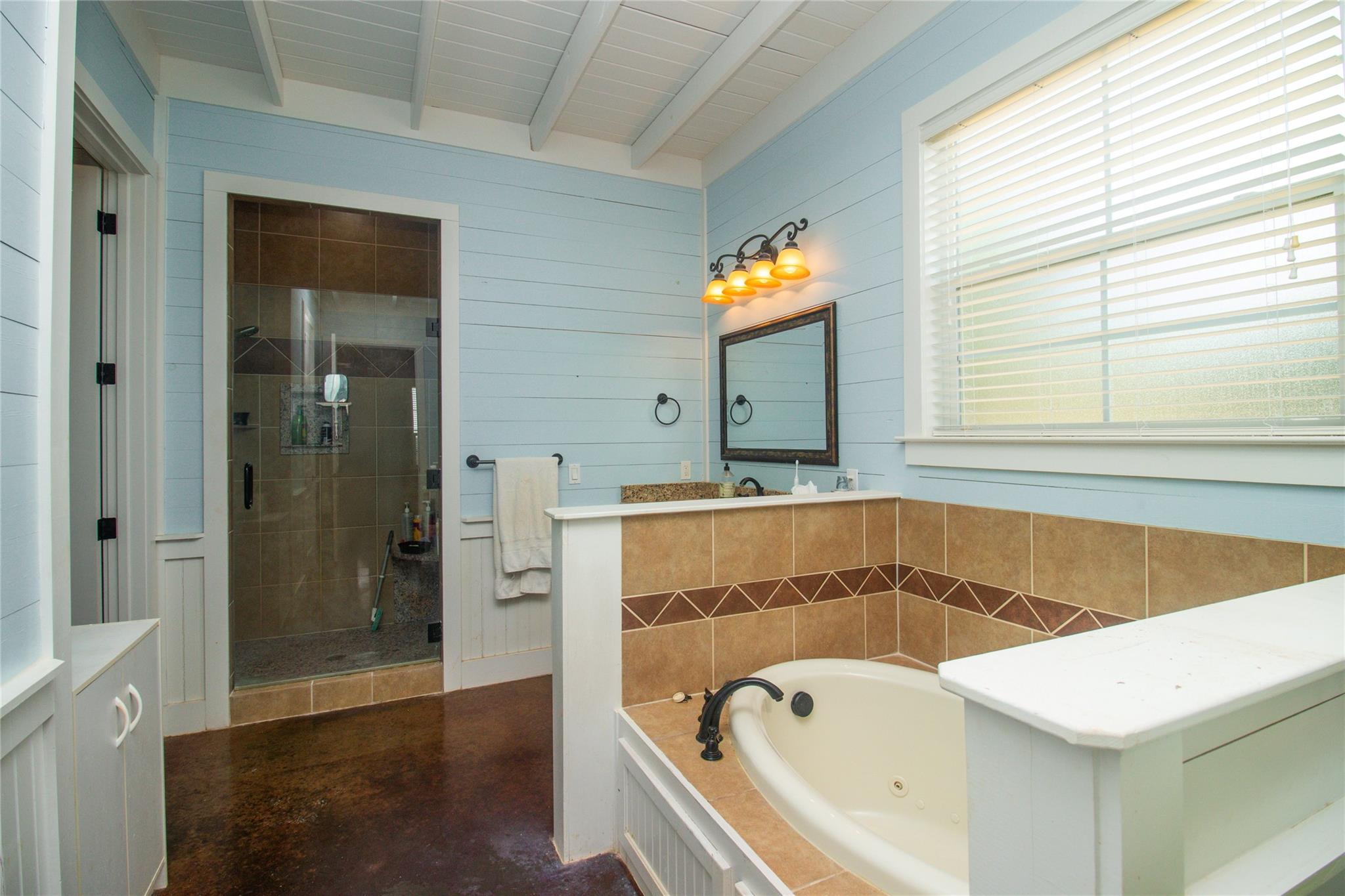 4237 County Road 330 Burnet TX 78611