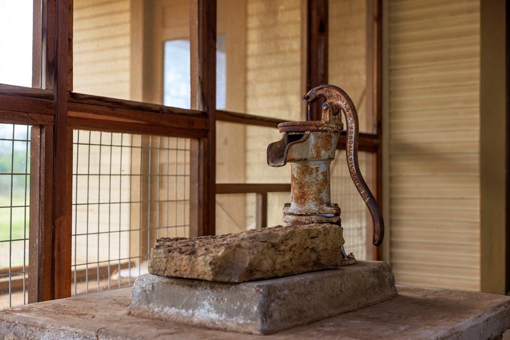 3736-6 County Road 113 Llano TX 78643