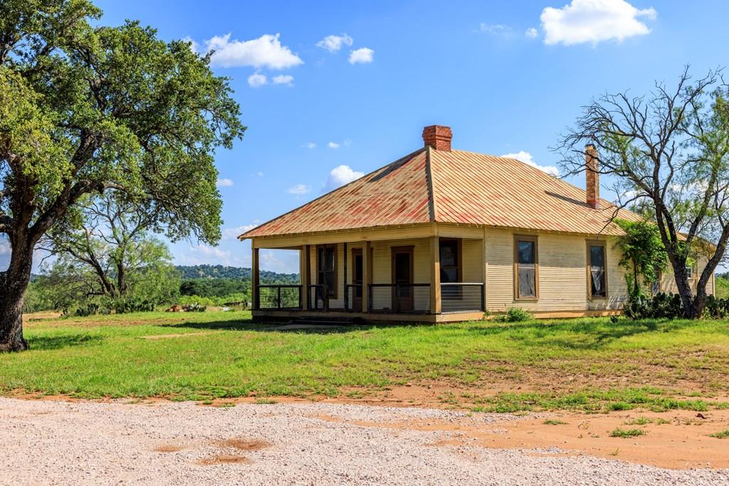 3736-6 County Road 113 Llano TX 78643