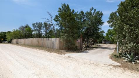 1400 Seminole Trail Dale TX 78616