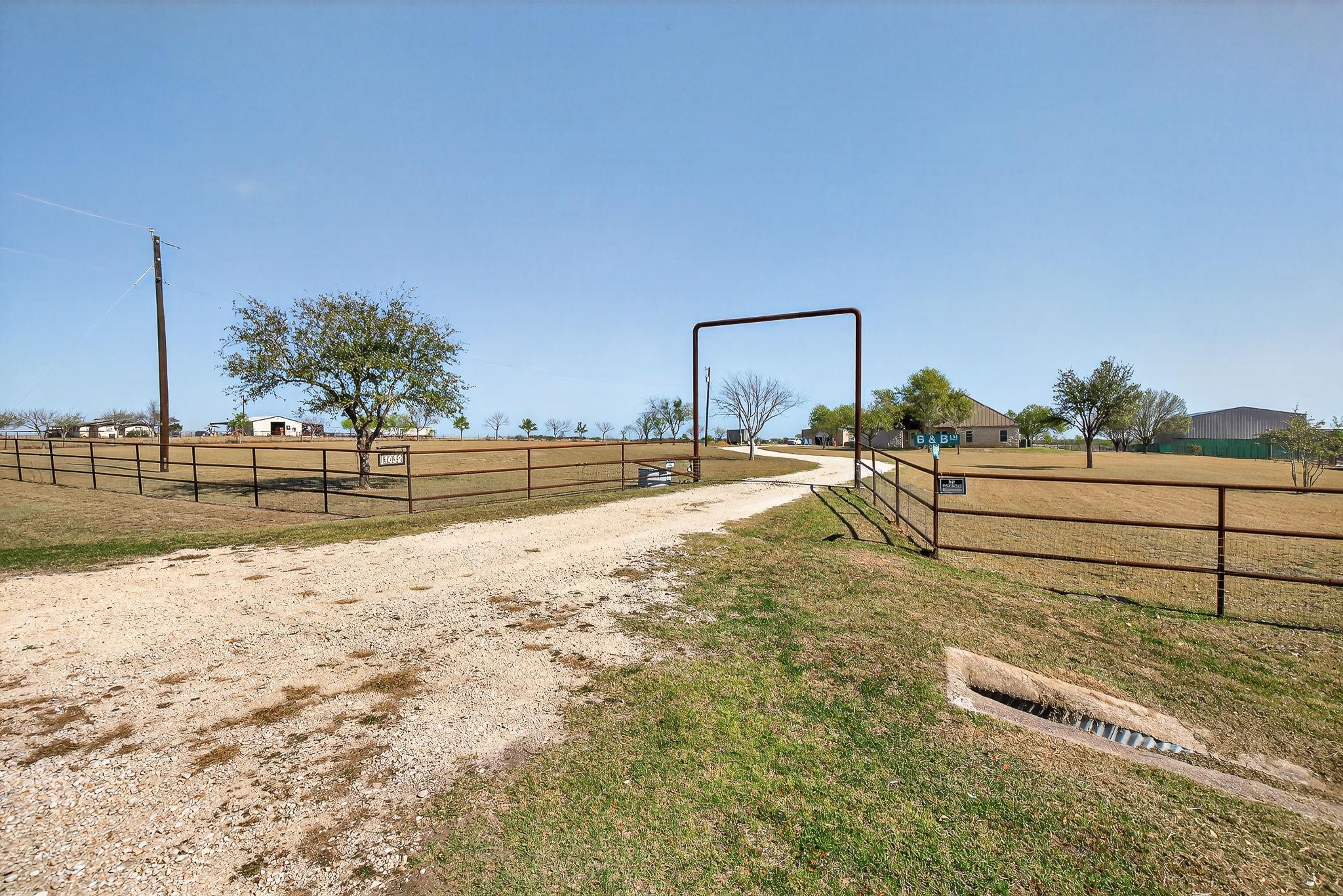 13639 Abrahamson Road Manor TX 78653
