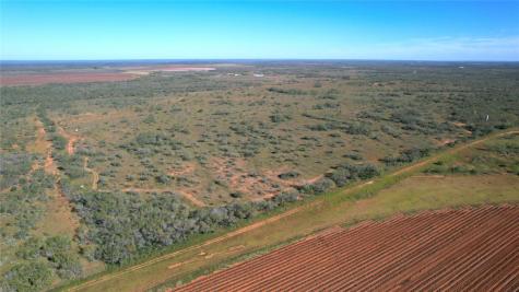 1913 County Road 3000 Pearsall TX 78061