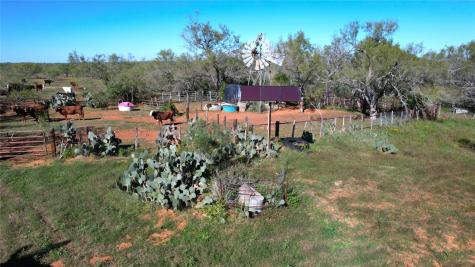 1913 County Road 3000 Pearsall TX 78061