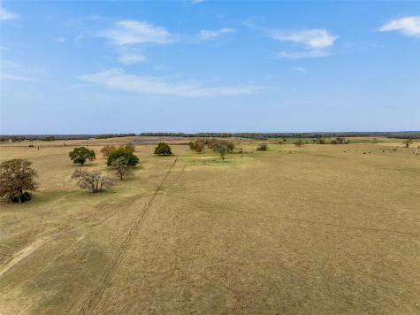2150 Cr 412 Lexington TX 78947