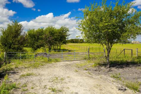 0 Tract 1 Cr 470 - Center Coupland TX 78615