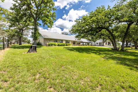 6589 State Highway 304 Harwood TX 78632