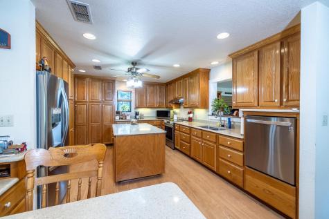 6589 State Highway 304 Harwood TX 78632