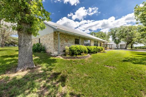 6589 State Highway 304 Harwood TX 78632
