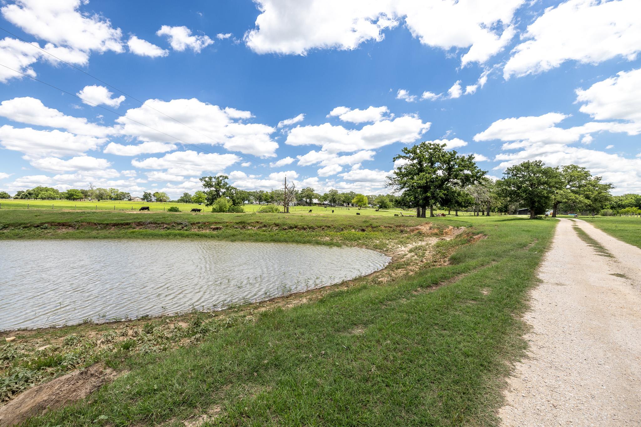 6589 State Highway 304 Harwood TX 78632