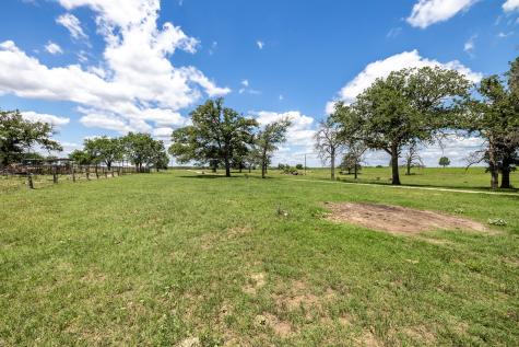 6589 State Highway 304 Harwood TX 78632