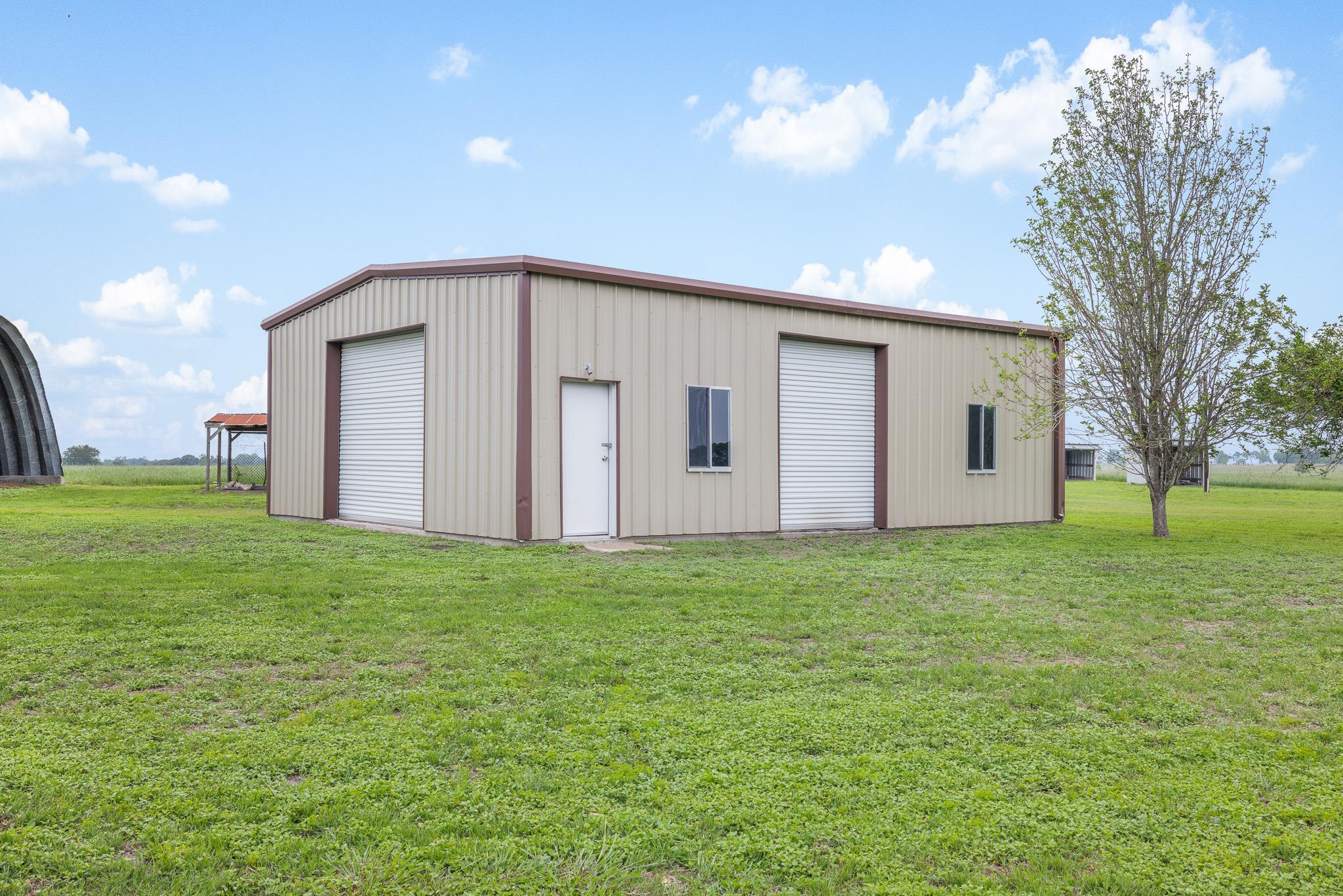 1931 Bruno Road Schulenburg TX 78956