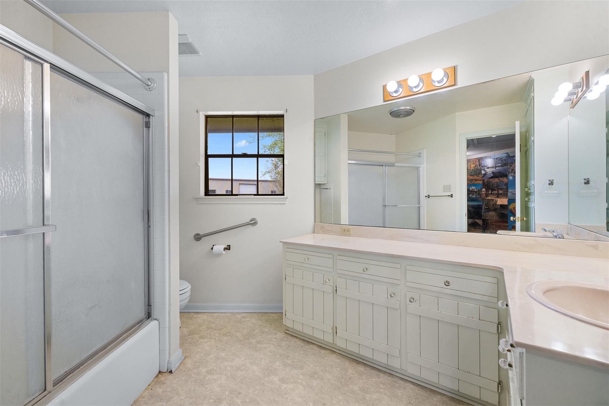 1931 Bruno Road Schulenburg TX 78956