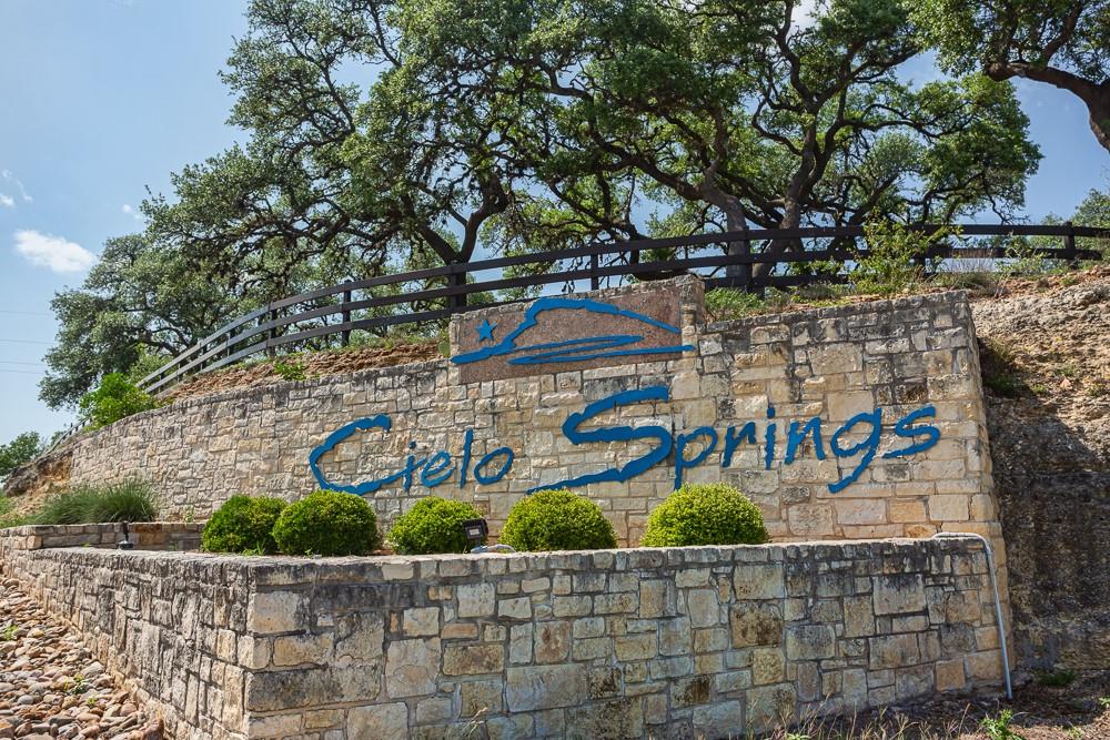 127 El Nopal Drive Blanco TX 78606