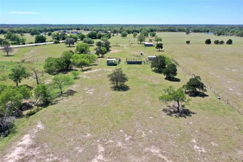 924 Hwy 95 S Smithville TX 78957