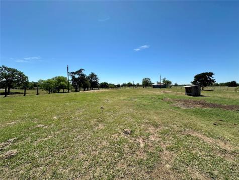 924 Hwy 95 S Smithville TX 78957