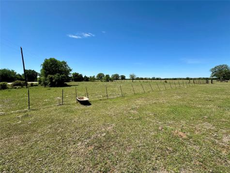 924 Hwy 95 S Smithville TX 78957