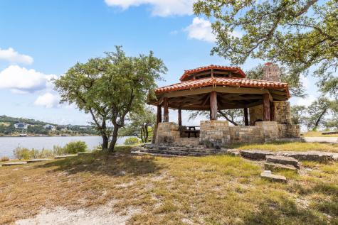 707 Moonlight Bay Drive Spicewood TX 78669