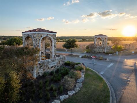 169 Island Oaks Lane Driftwood TX 78619