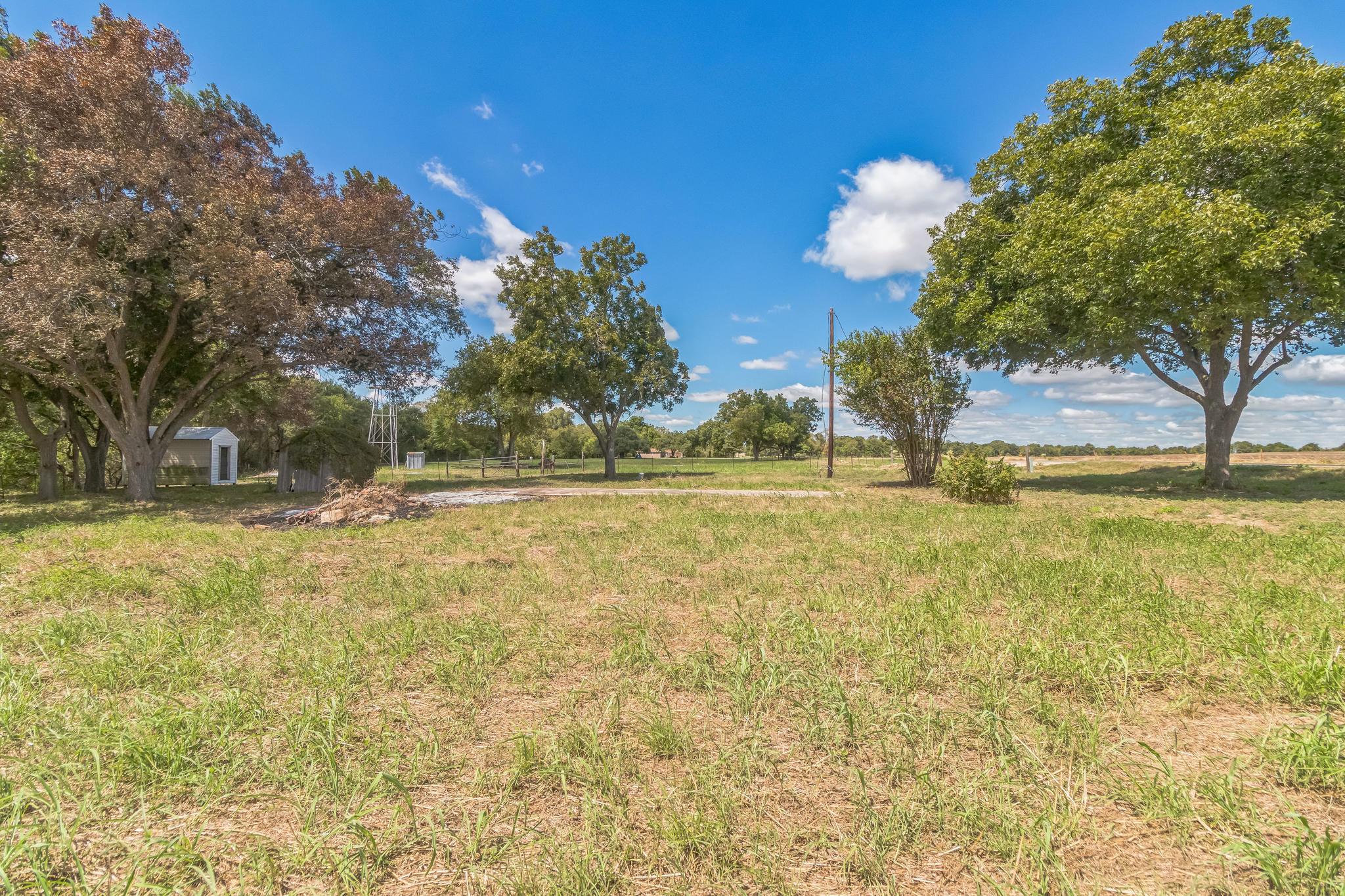 1900 County Road 330 Granger TX 76530