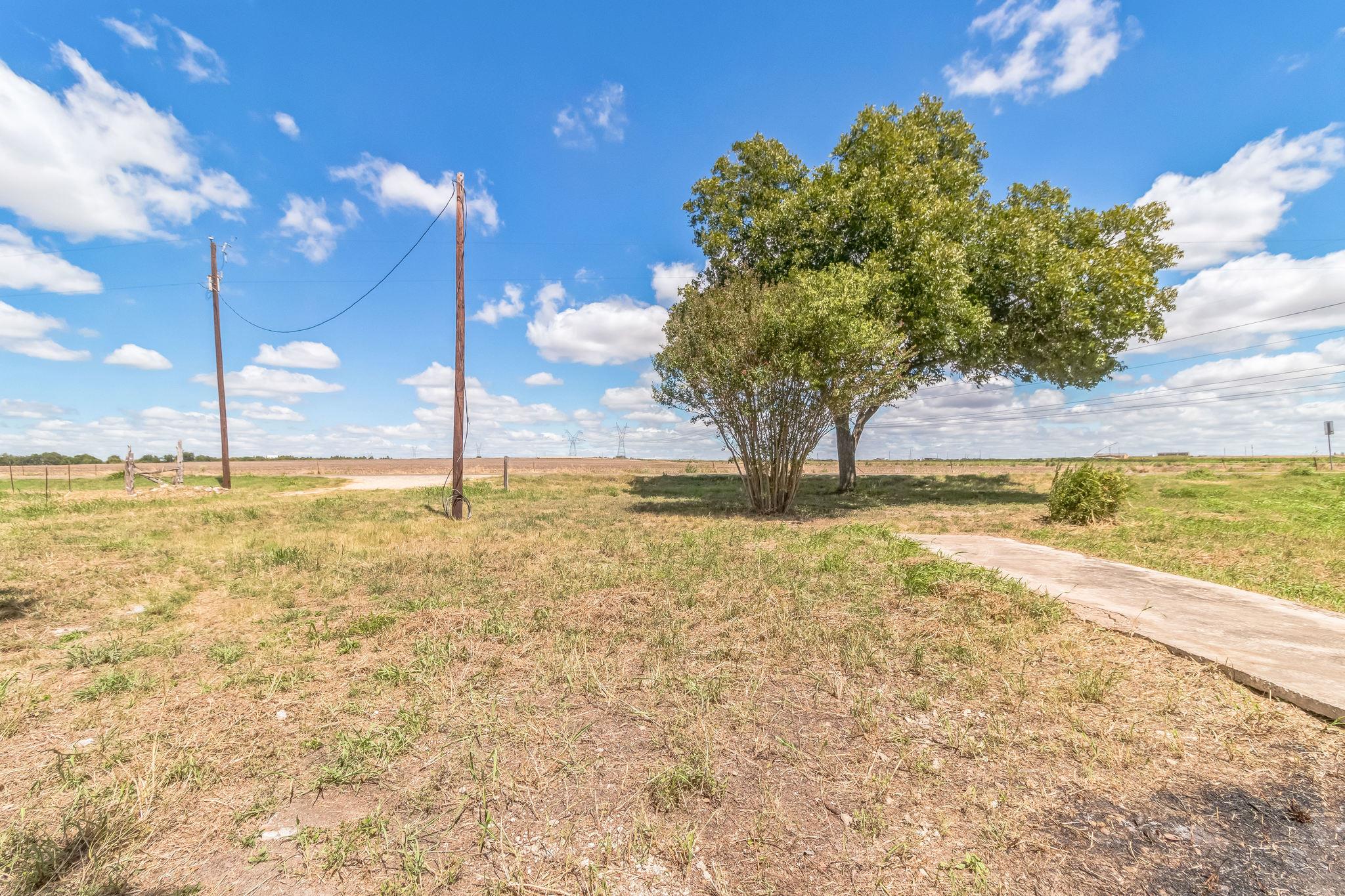 1900 County Road 330 Granger TX 76530