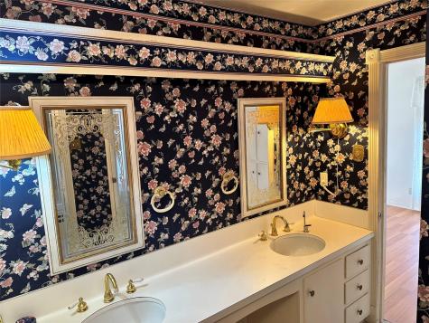 21406 Kathy Lane Spicewood TX 78669