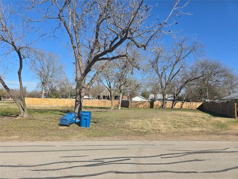 305 Lexington Road Elgin TX 78621