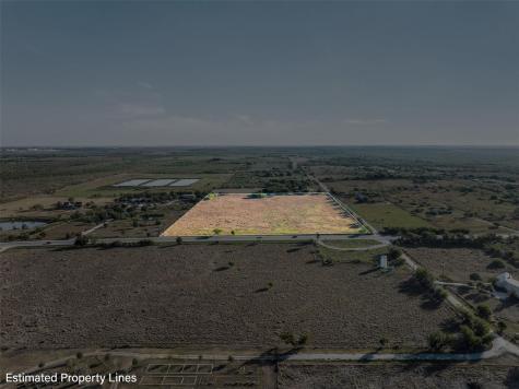 15350 San Marcos Highway Martindale TX 78655