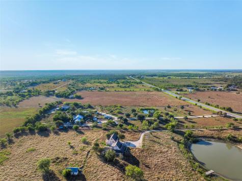 15350 San Marcos Highway Martindale TX 78655