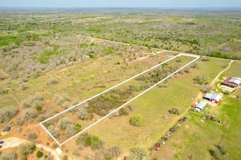 6641 Taylorsville Road Dale TX 78616