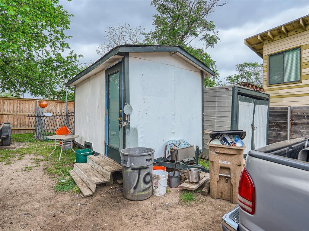 1122 Chicon Street Austin TX 78702
