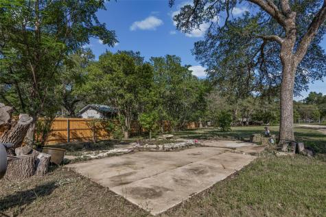 8802 Leo Street Austin TX 78745