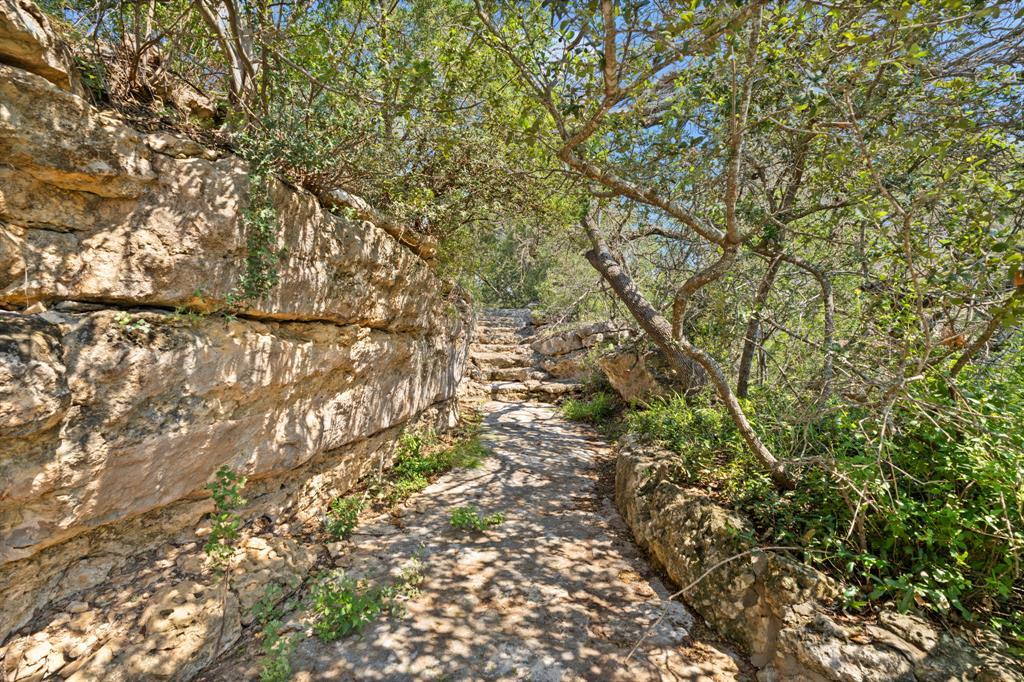 Lot 8, Blk. A, Sec.2b Likeness Road Spicewood TX 78669