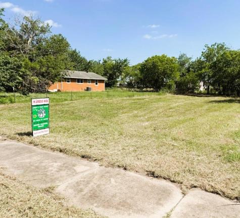 104 W Burton Street Manor TX 78653