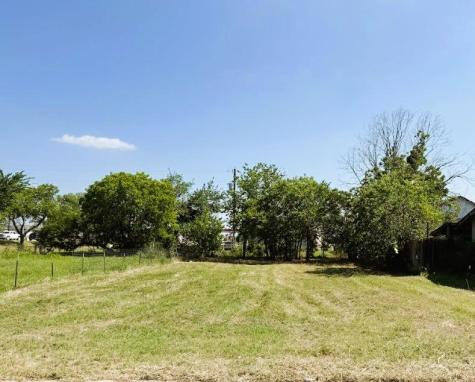 104 W Burton Street Manor TX 78653