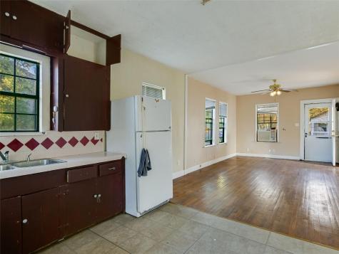 66 Cross Street Austin TX 78702