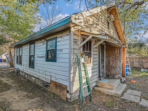 66 Cross Street Austin TX 78702
