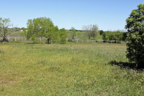 1023 Sierra Drive Lockhart TX 78644