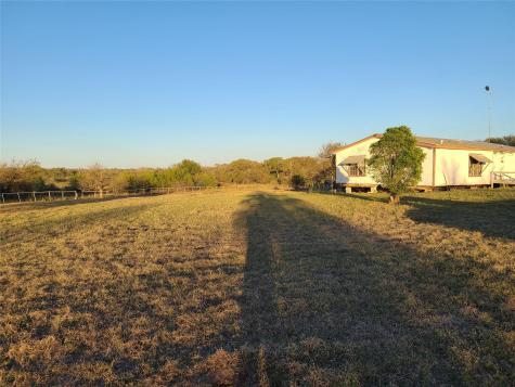 1023 Sierra Drive Lockhart TX 78644