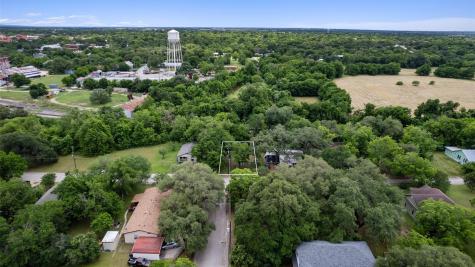 900 Tank Street Lockhart TX 78644