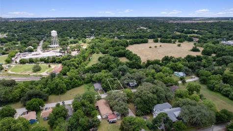 900 Tank Street Lockhart TX 78644