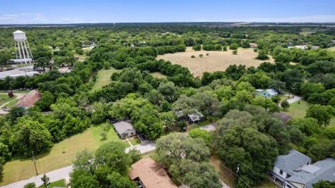900 Tank Street Lockhart TX 78644