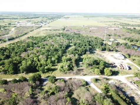 2883 State Highway 71 Highway W Cedar Creek TX 78612