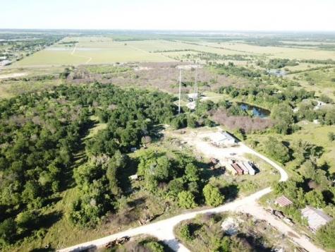 2883 State Highway 71 Highway W Cedar Creek TX 78612