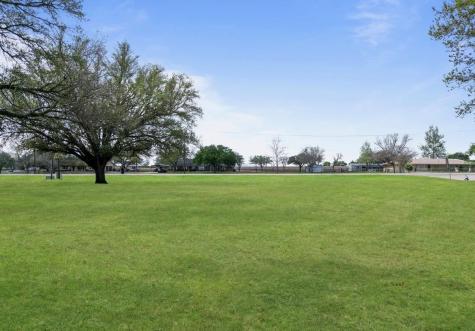 1900 Chukar Street Floresville TX 78114