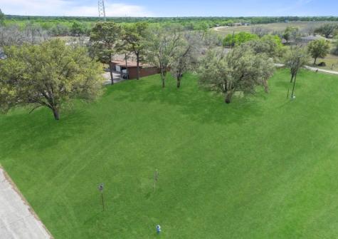 1900 Chukar Street Floresville TX 78114