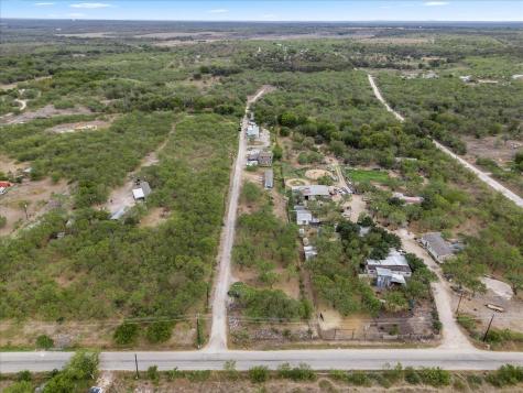 211 Caldwell Road Dale TX 78616