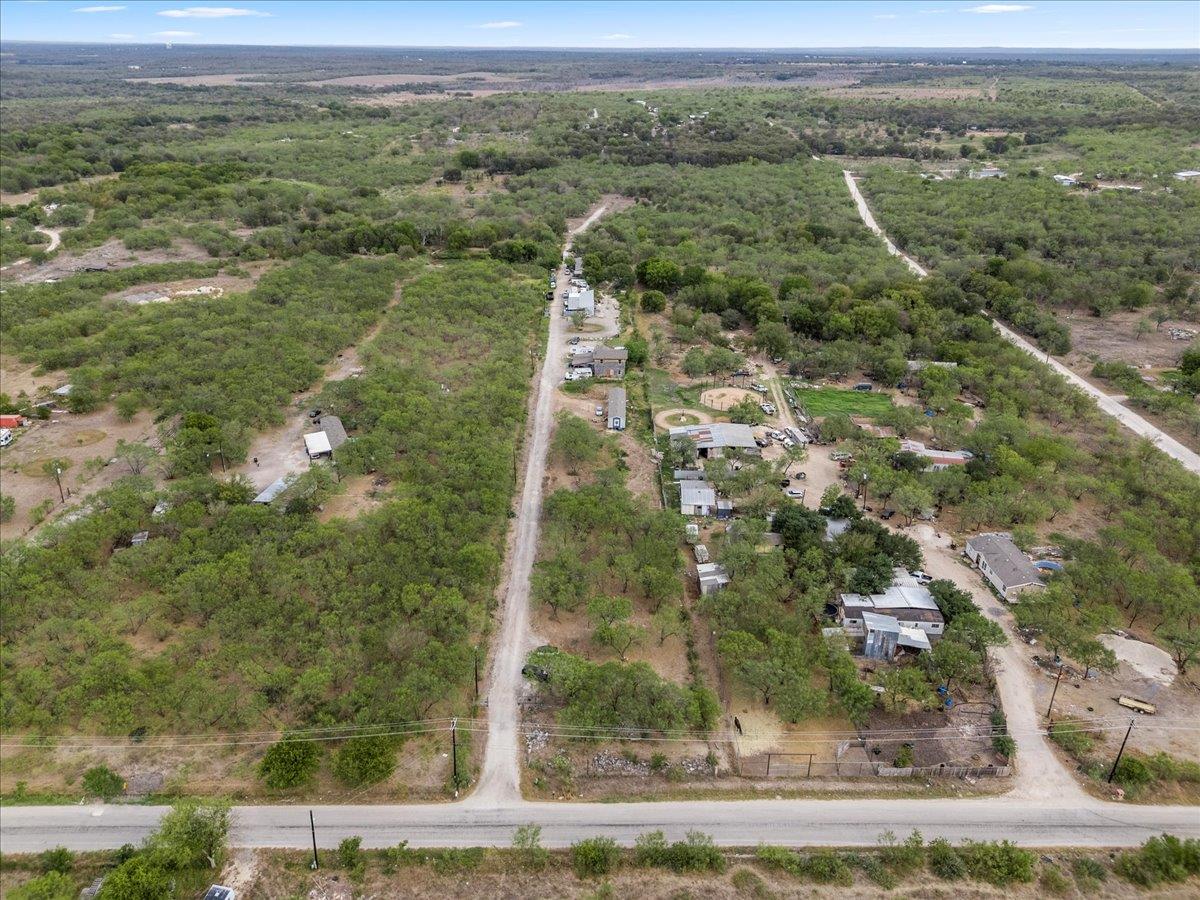 211 Caldwell Road Dale TX 78616