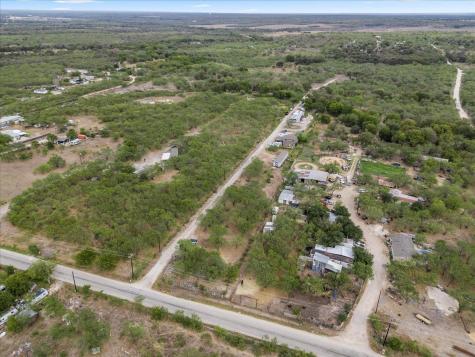 211 Caldwell Road Dale TX 78616