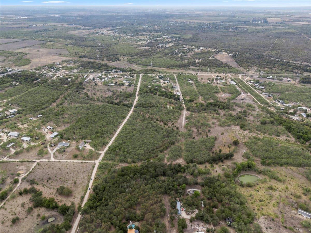 211 Caldwell Road Dale TX 78616