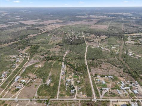 211 Caldwell Road Dale TX 78616